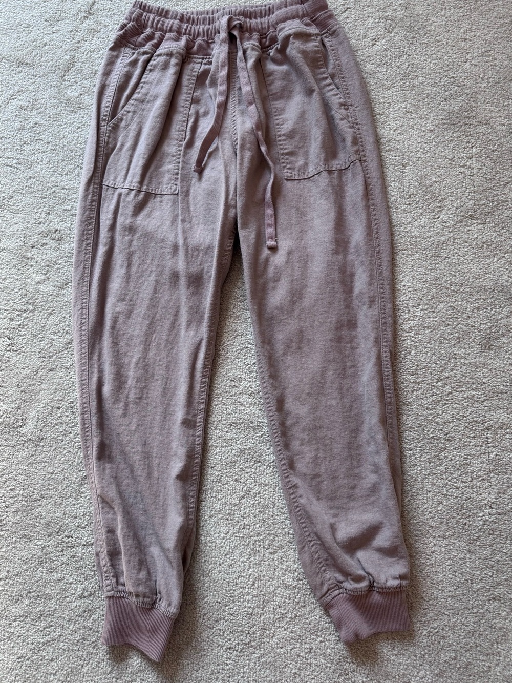 Risen Drawstring Joggers in Mauve